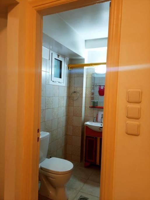 Romantic Apartment Ideal For Women! Athens Exterior photo