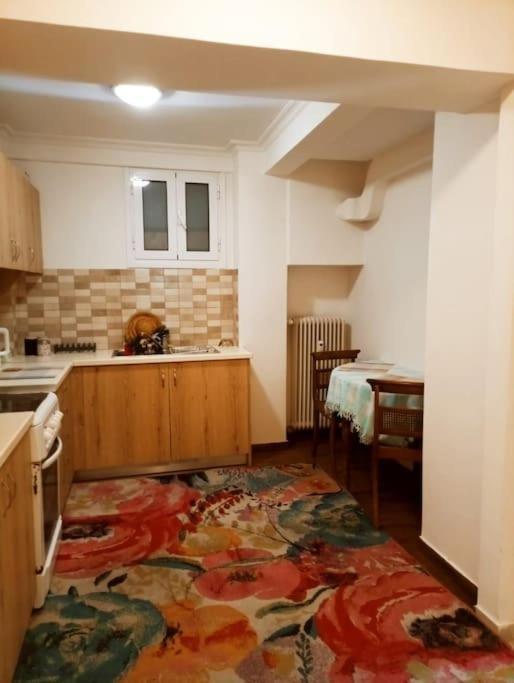 Romantic Apartment Ideal For Women! Athens Exterior photo