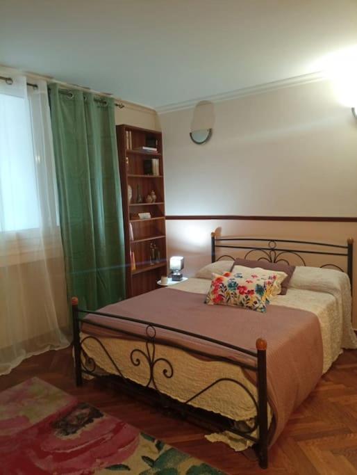 Romantic Apartment Ideal For Women! Athens Exterior photo