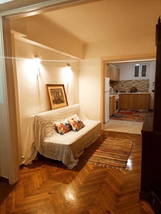 Romantic Apartment Ideal For Women! Athens Exterior photo